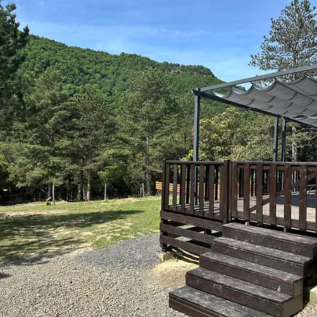 Mobilhome Dans Ecrin De Verdure Feriehus *